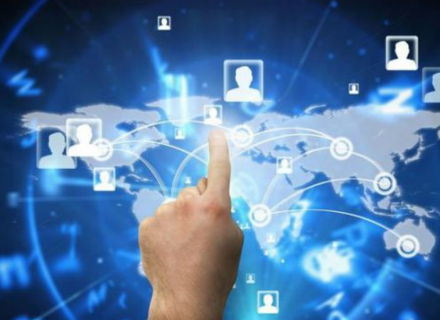 互聯(lián)網(wǎng)公裝崛起的主要因素